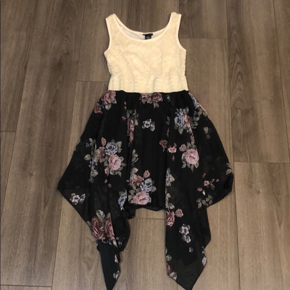 Juniors Dress